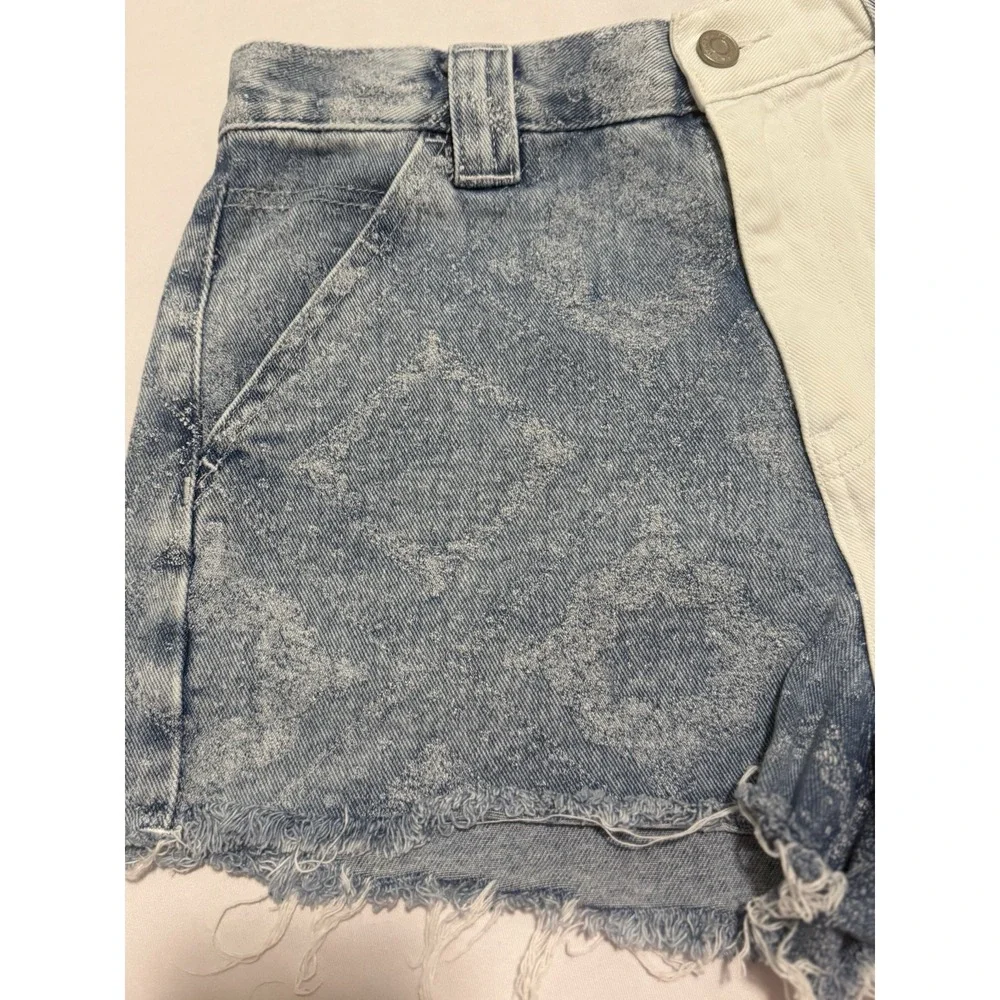 Pacsun Carpenter Shorts Womens 27/2 Festival Denim White Cut Offs Cotton Raw Hem